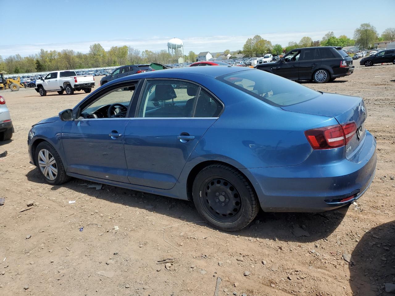 3VW2B7AJ0HM404005 2017 VOLKSWAGEN JETTA - Image 2