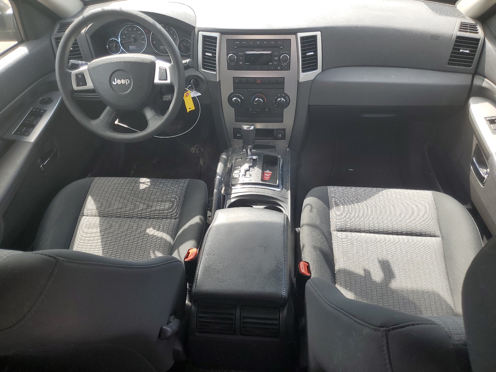 1J8GS48K49C528229 2009 Jeep Grand Cherokee Laredo