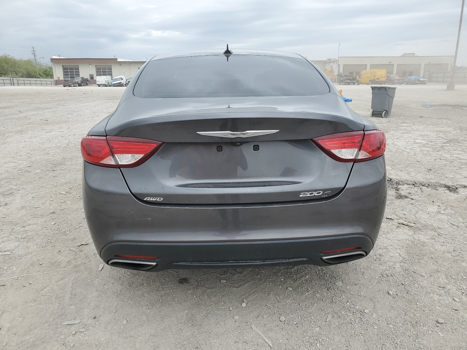 1C3CCCDG2FN560406 2015 Chrysler 200 S