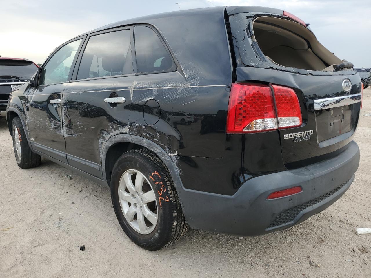 2011 Kia Sorento - Image 2