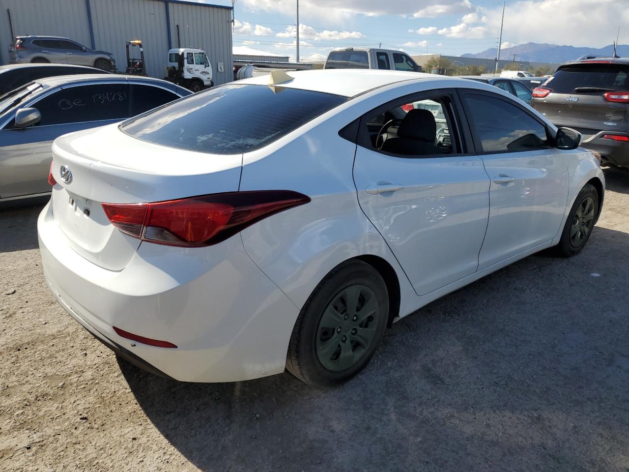 2016 Hyundai Elantra Se VIN: 5NPDH4AE3GH700216 Lot: 50306824