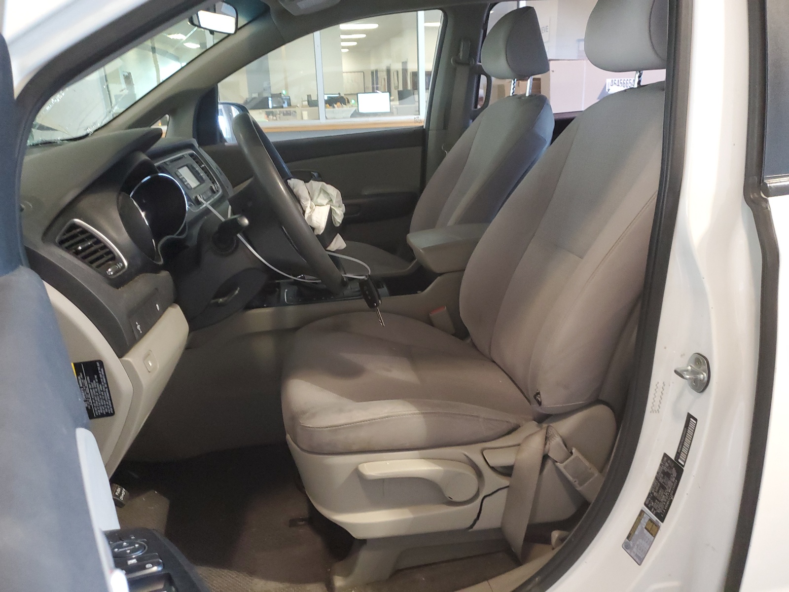 KNDMA5C16G6150024 2016 Kia Sedona L