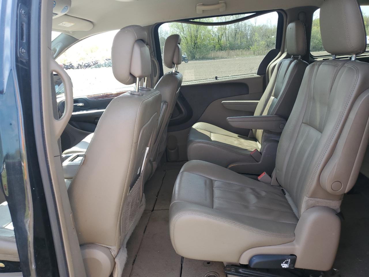 2014 Chrysler Town & Country Touring VIN: 2C4RC1BG2ER413677 Lot: 51936544