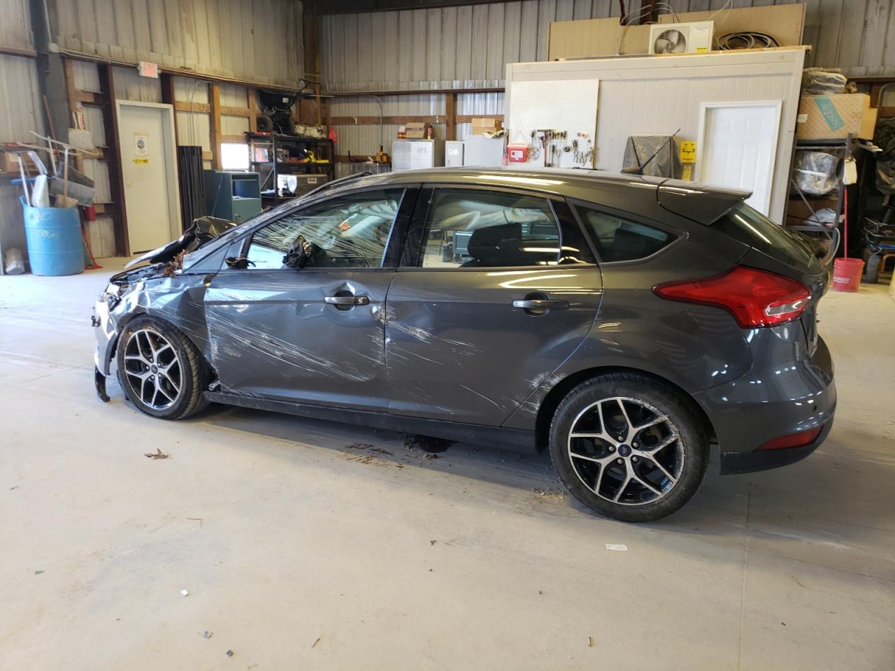 2018 Ford Focus Sel VIN: 1FADP3M28JL211110 Lot: 49293694