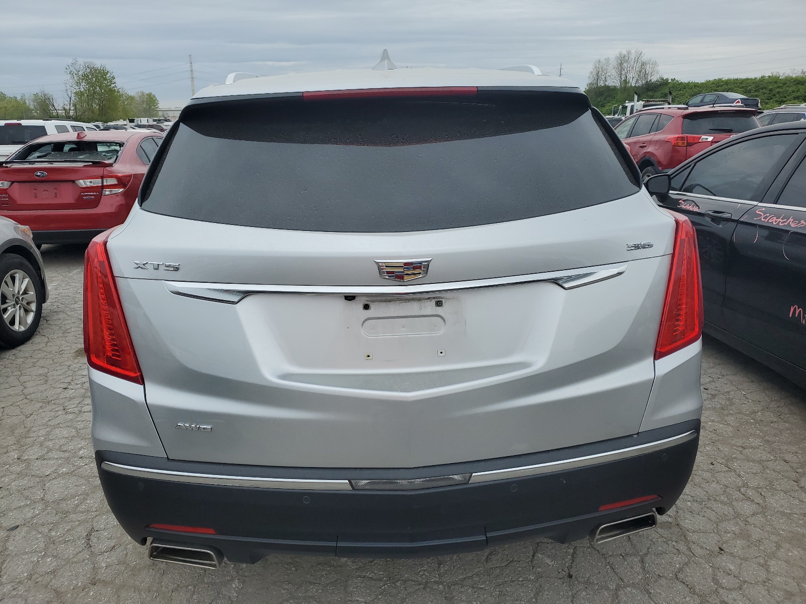 1GYKNDRS7HZ222171 2017 Cadillac Xt5 Luxury