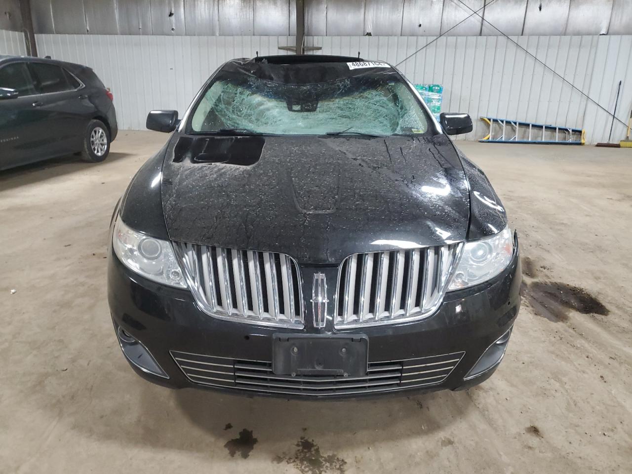 1LNHL9DR2BG605585 2011 Lincoln Mks