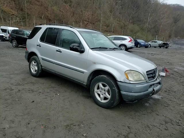 1998 Mercedes-Benz Ml 320 VIN: 4JGAB54EXWA031952 Lot: 48933244