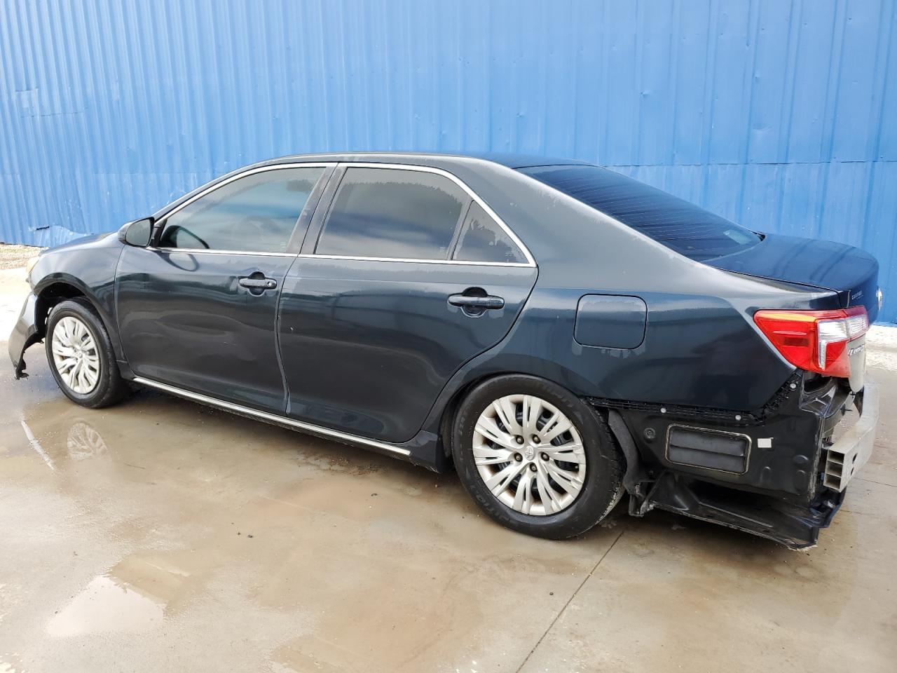 2014 Toyota Camry - Image 2