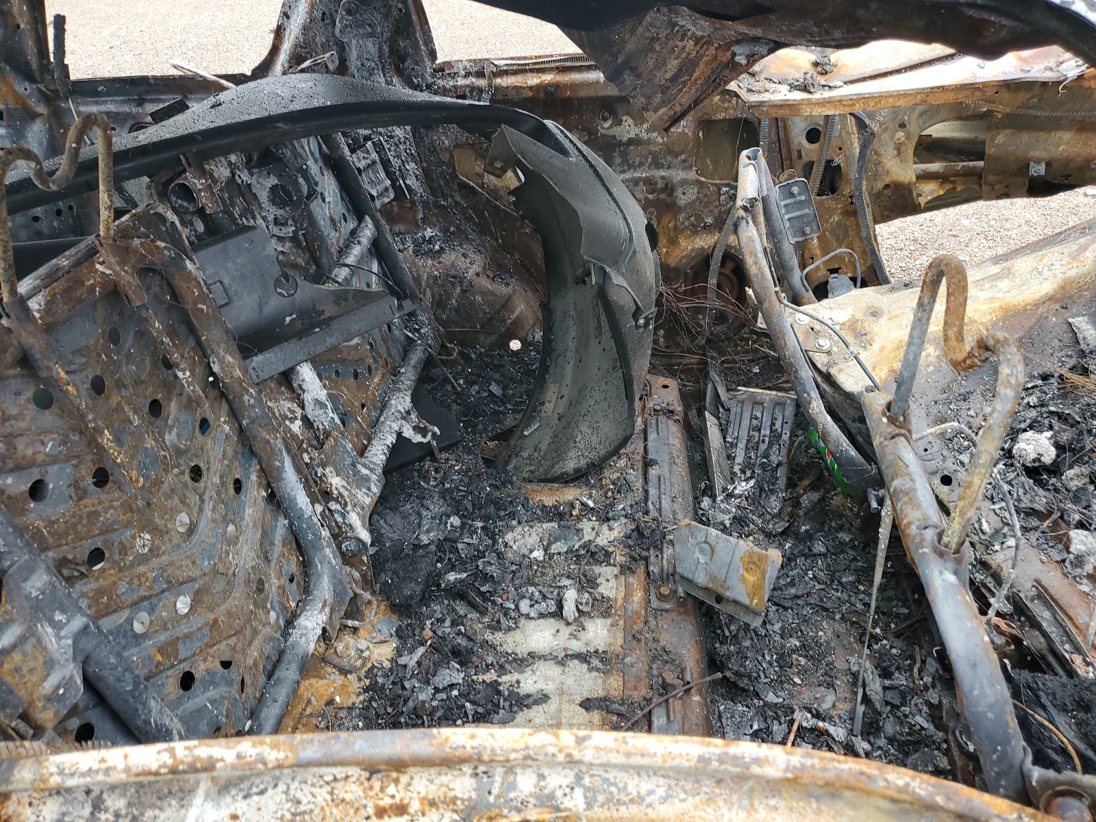 1FMCU0E71BKC41088 2011 Ford Escape Limited