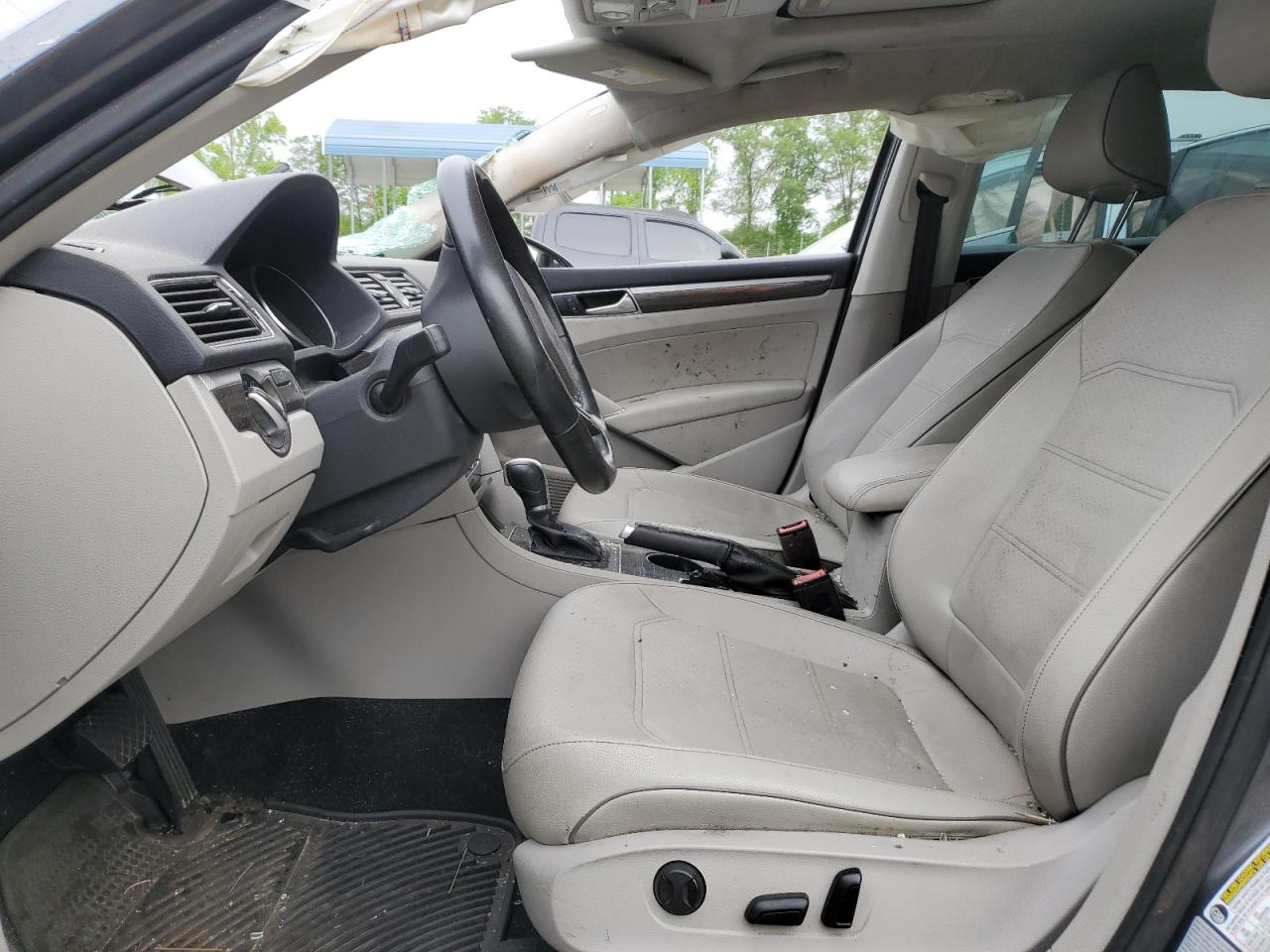 2017 Volkswagen Passat Se VIN: 1VWBT7A30HC053709 Lot: 51301044