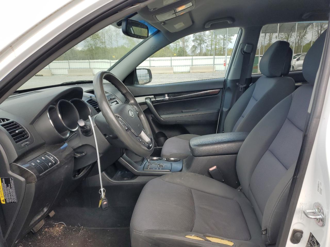 2012 Kia Sorento Base VIN: 5XYKT3A1XCG221371 Lot: 49684364