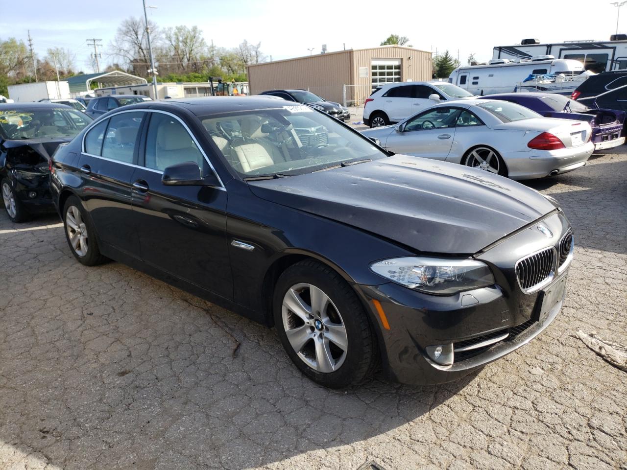 2013 BMW 528 Xi VIN: WBAXH5C55DD106628 Lot: 49565214