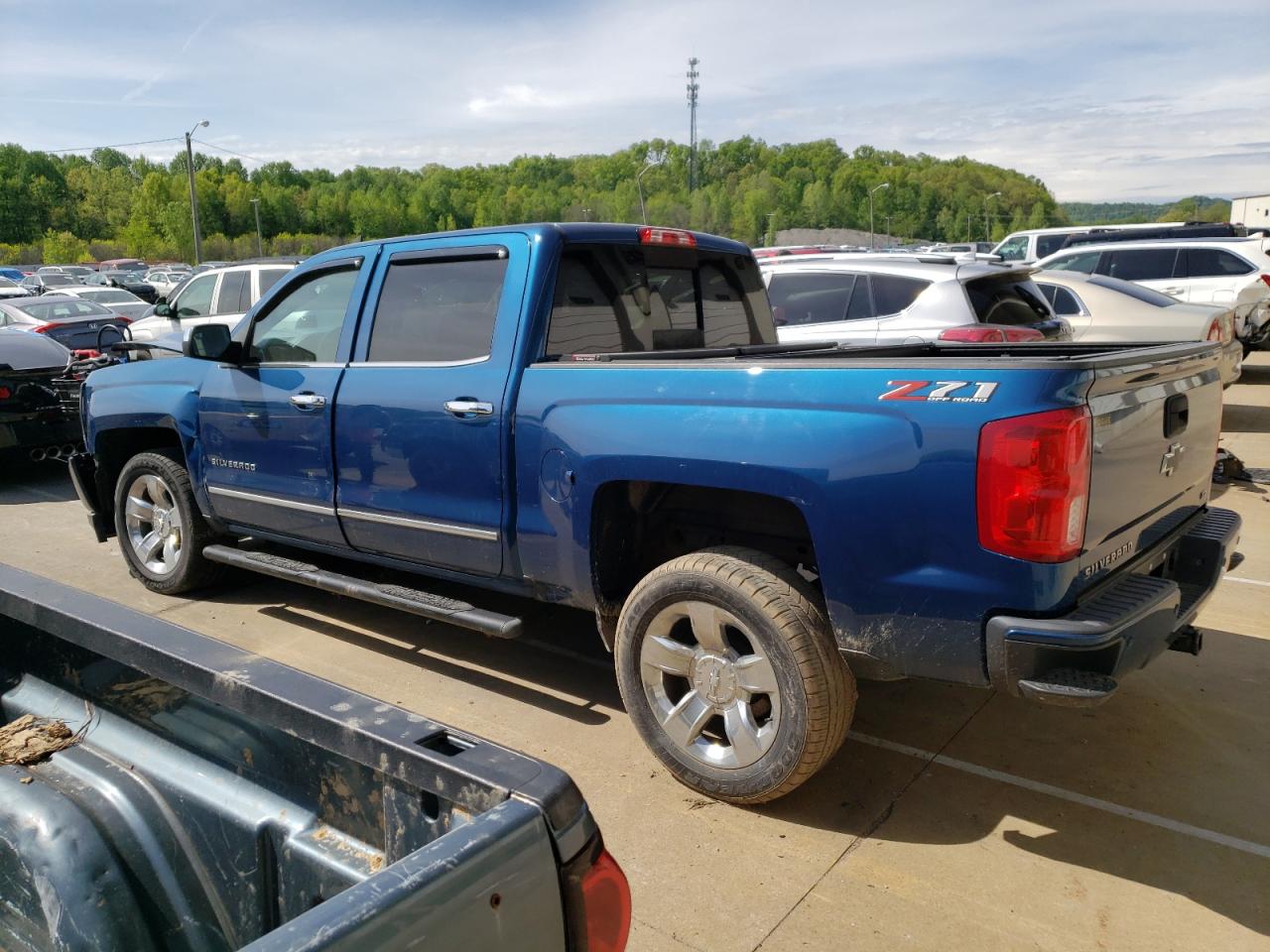 3GCUKSEC2JG207058 2018 Chevrolet Silverado K1500 Ltz