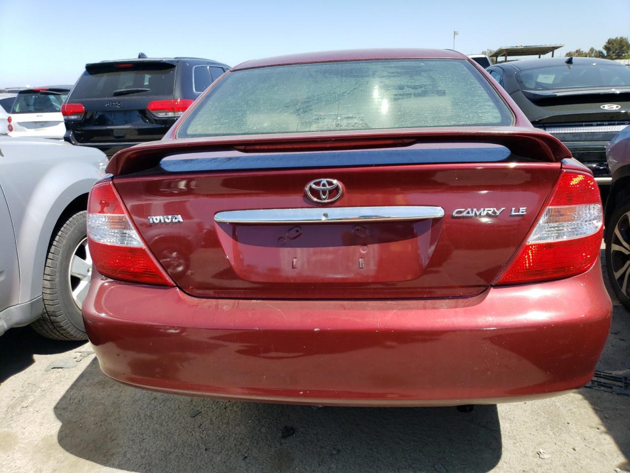 JTDBE32K640287148 2004 Toyota Camry Le