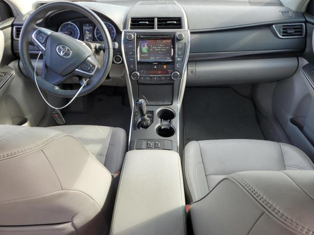 Седани TOYOTA CAMRY 2017 Сріблястий
