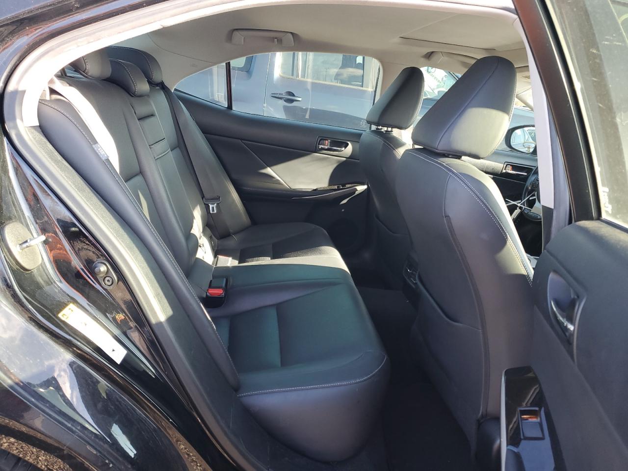 2015 Lexus Is 250 VIN: JTHCF1D21F5028669 Lot: 49061304