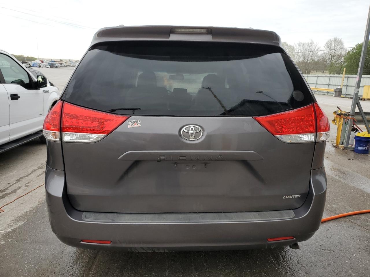 5TDYK3DCXDS326264 2013 Toyota Sienna Xle