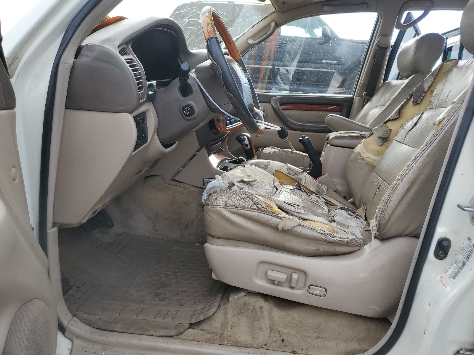 JT6HT00W3Y0110834 2000 Lexus Lx 470