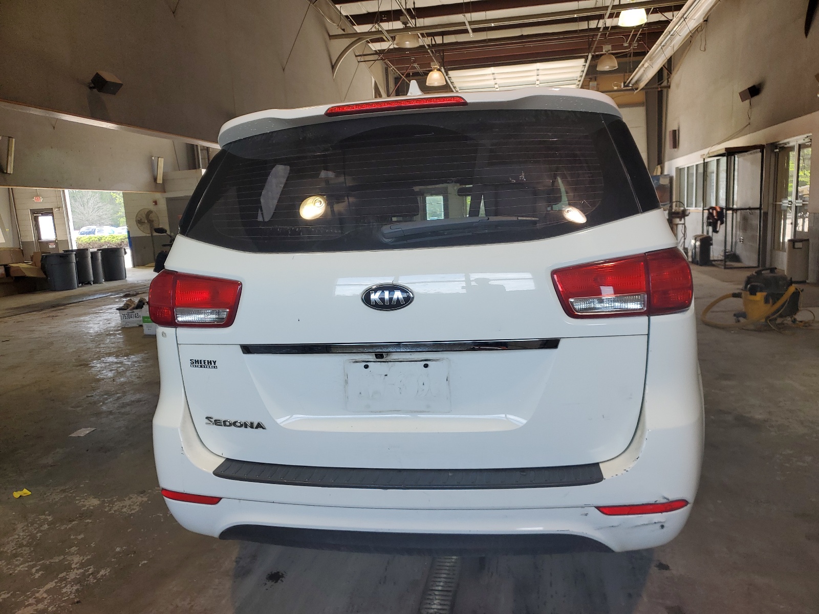 KNDMA5C16G6150024 2016 Kia Sedona L