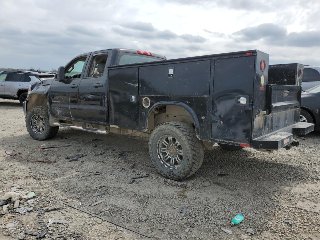 2015 Chevrolet Silverado - Image 2