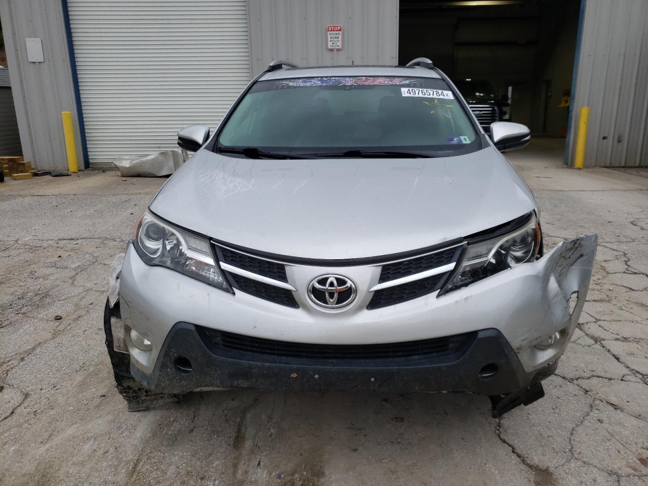 2015 Toyota Rav4 Xle VIN: 2T3RFREV0FW319014 Lot: 49765784