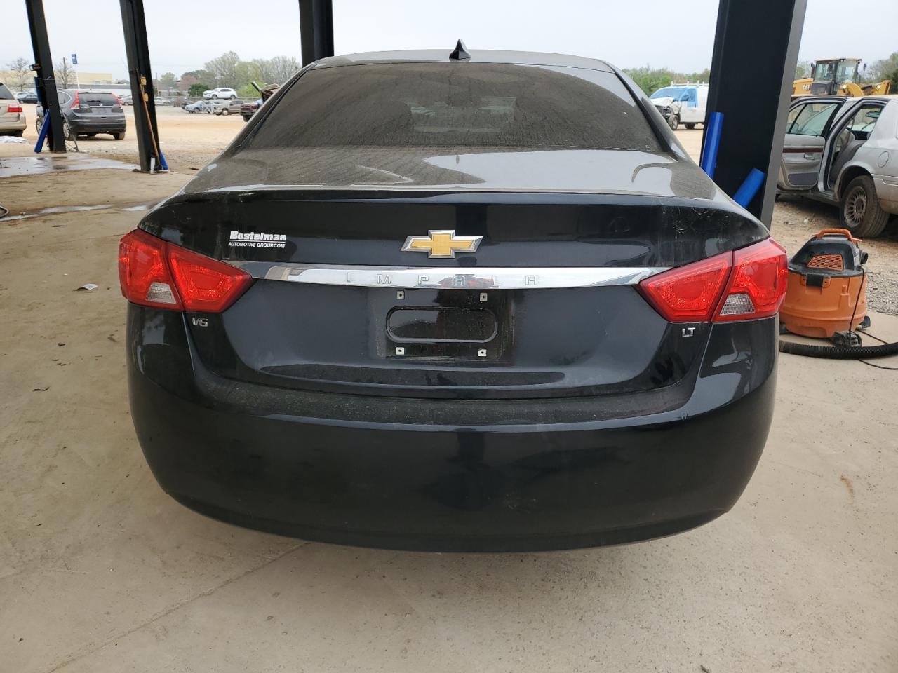2018 Chevrolet Impala Lt VIN: 2G1105S36J9152826 Lot: 49194324