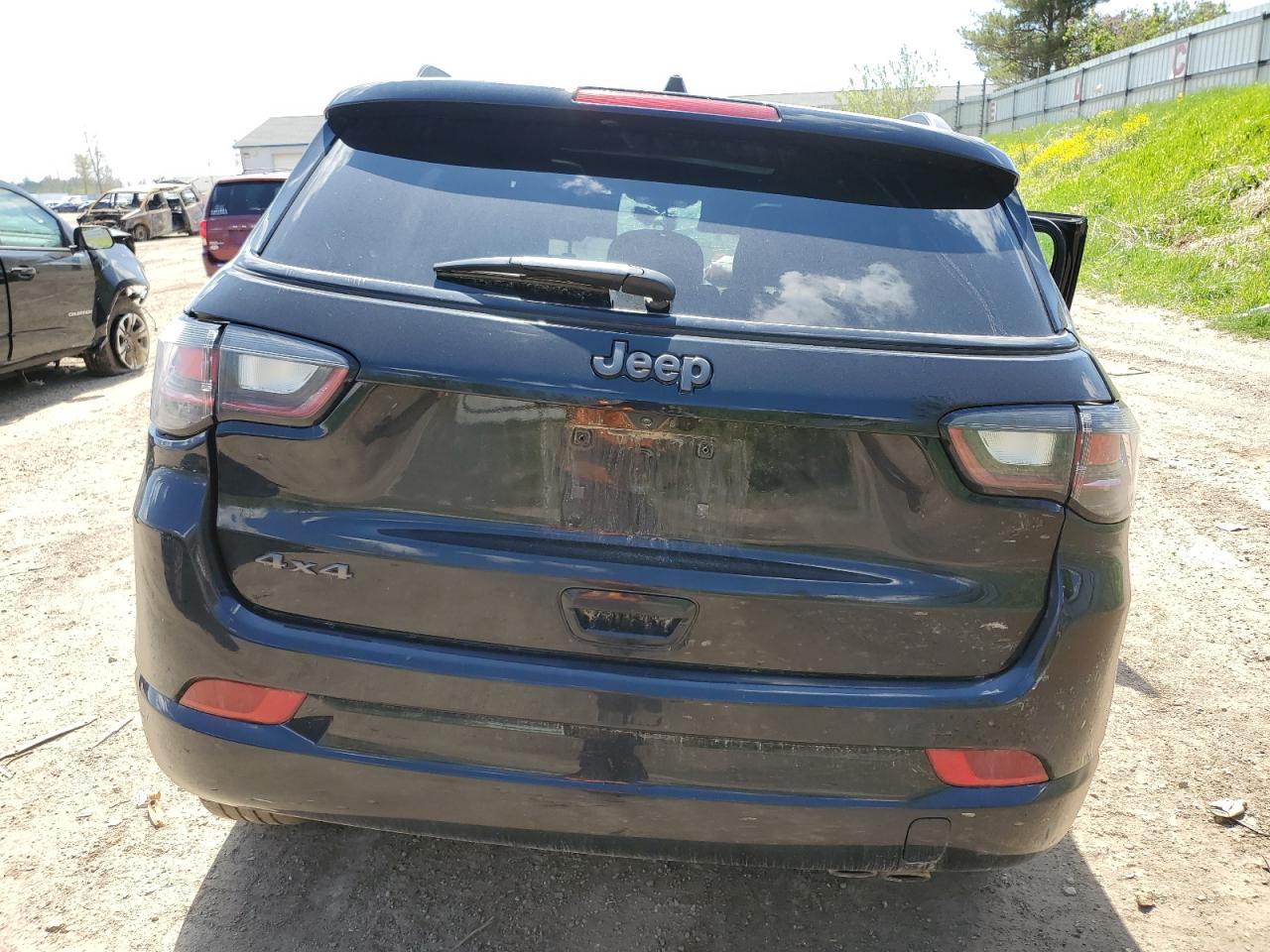 2022 Jeep Compass - Image 6