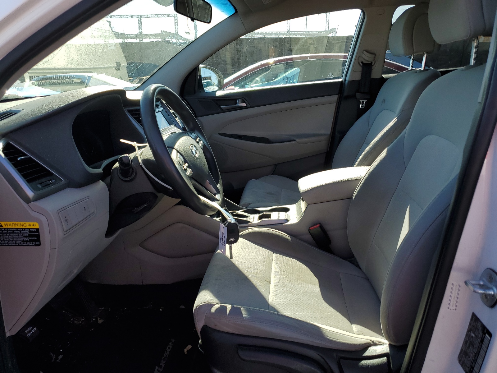 KM8J23A40JU750554 2018 Hyundai Tucson Se