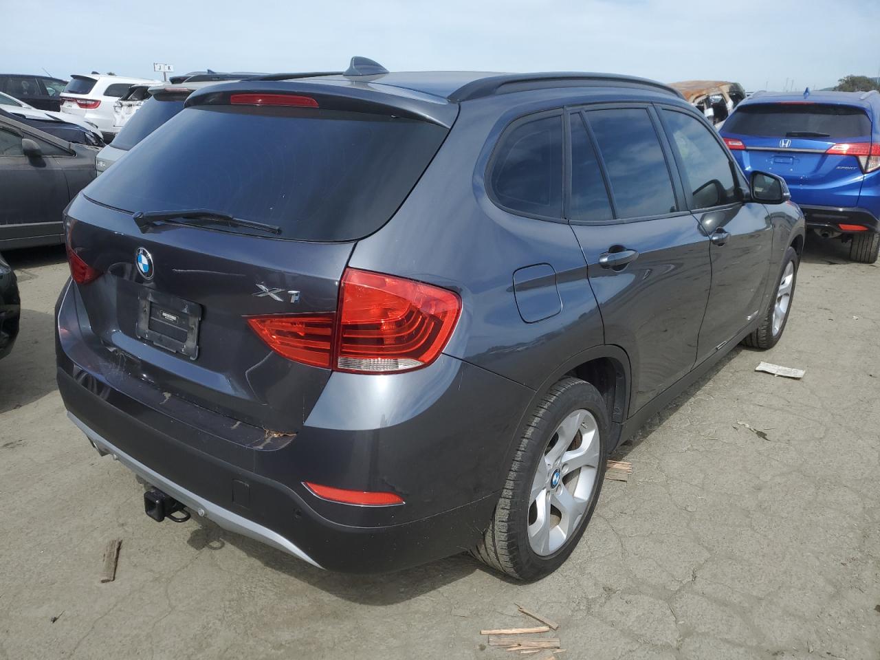 2015 BMW X1 Sdrive28I VIN: WBAVM1C54FVW58517 Lot: 50989224