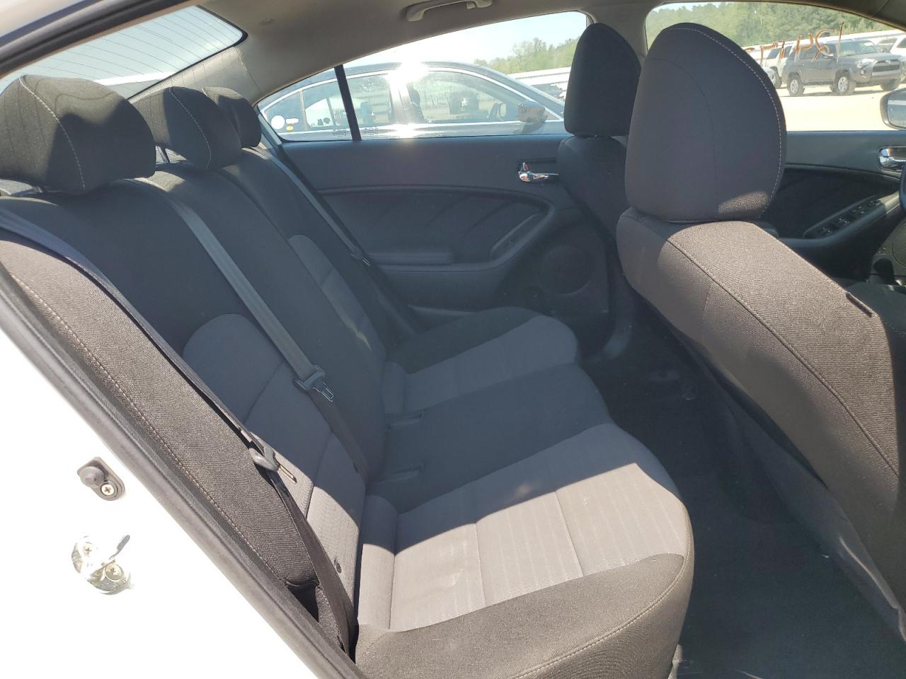 2018 Kia Forte Lx VIN: 3KPFL4A79JE214675 Lot: 51774044