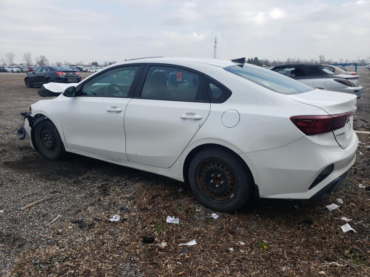 3KPF24AD7NE485362 2022 KIA FORTE - Image 2