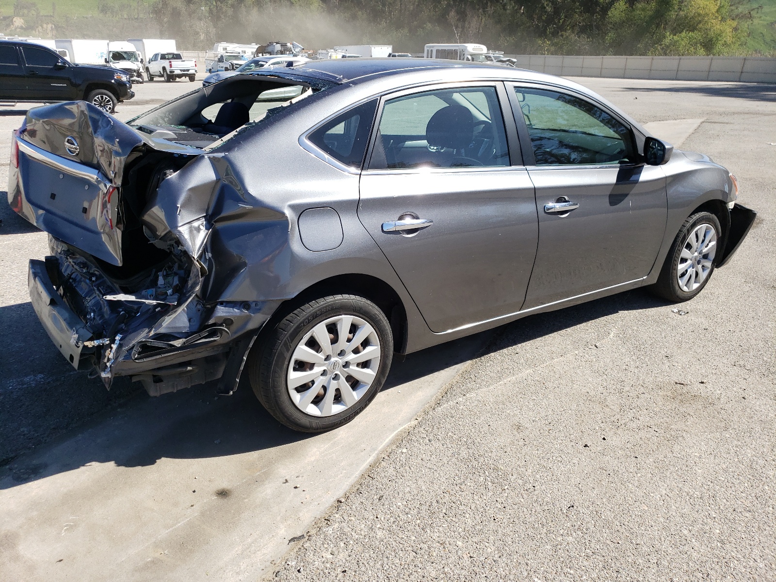 2015 Nissan Sentra S vin: 3N1AB7AP2FL651115