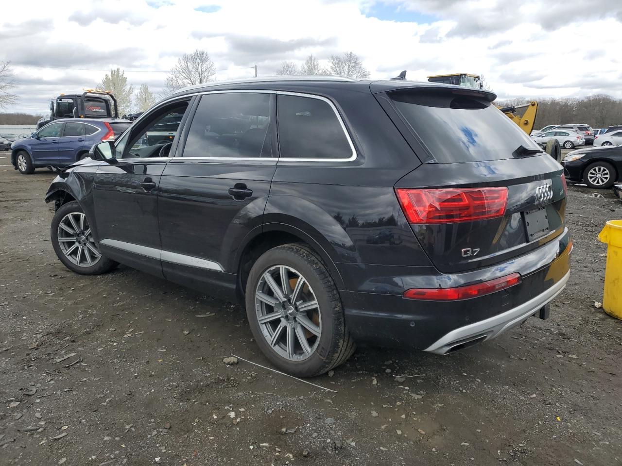 WA1LAAF73KD009088 2019 Audi Q7 Premium Plus