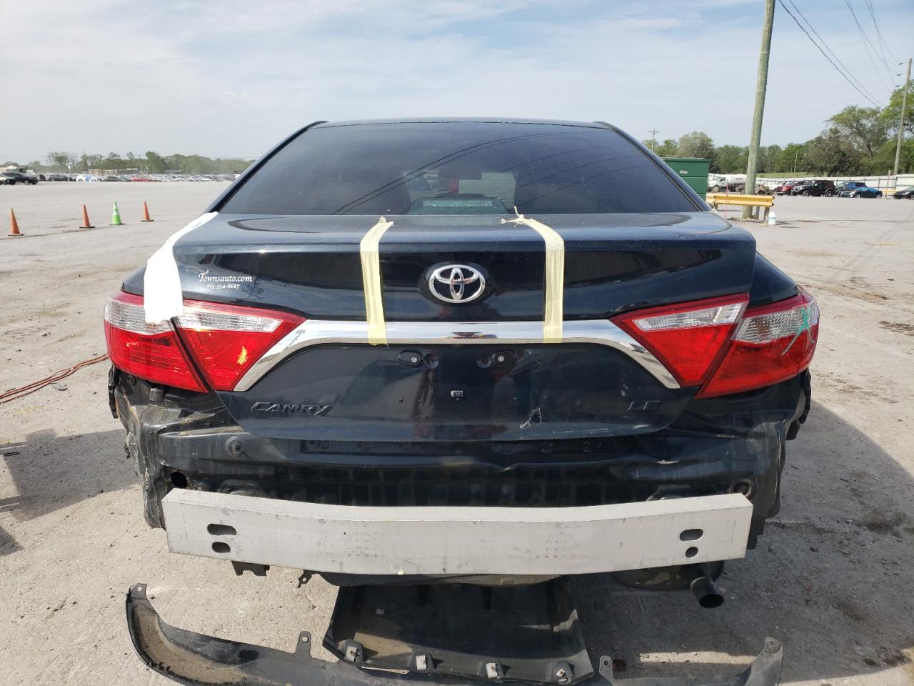 4T4BF1FK8FR488414 2015 Toyota Camry Le