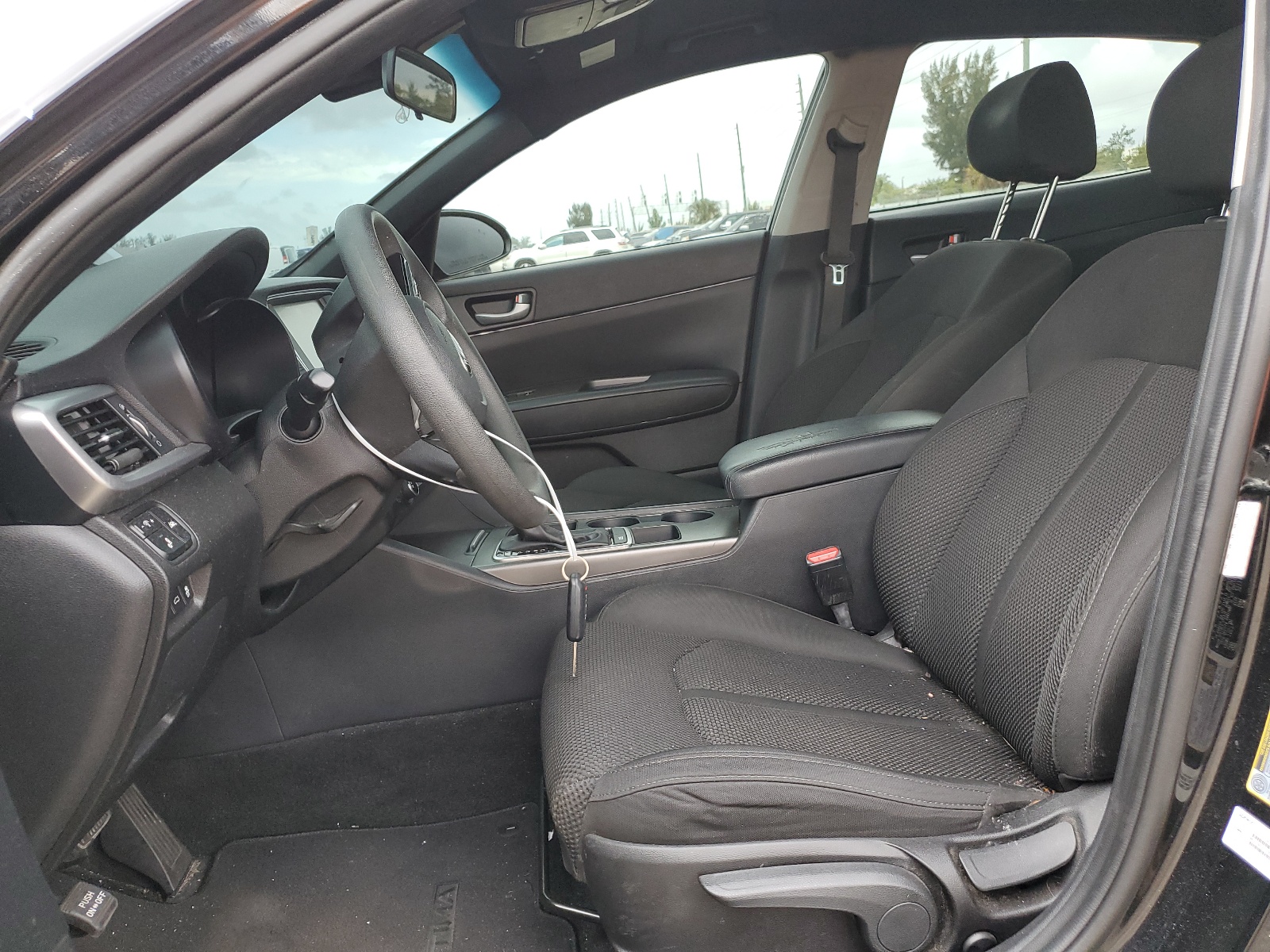 5XXGT4L30KG342942 2019 Kia Optima Lx