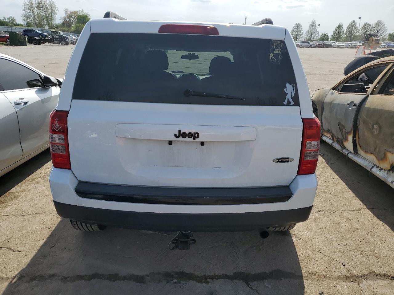 1C4NJPBB2FD418958 2015 Jeep Patriot Sport