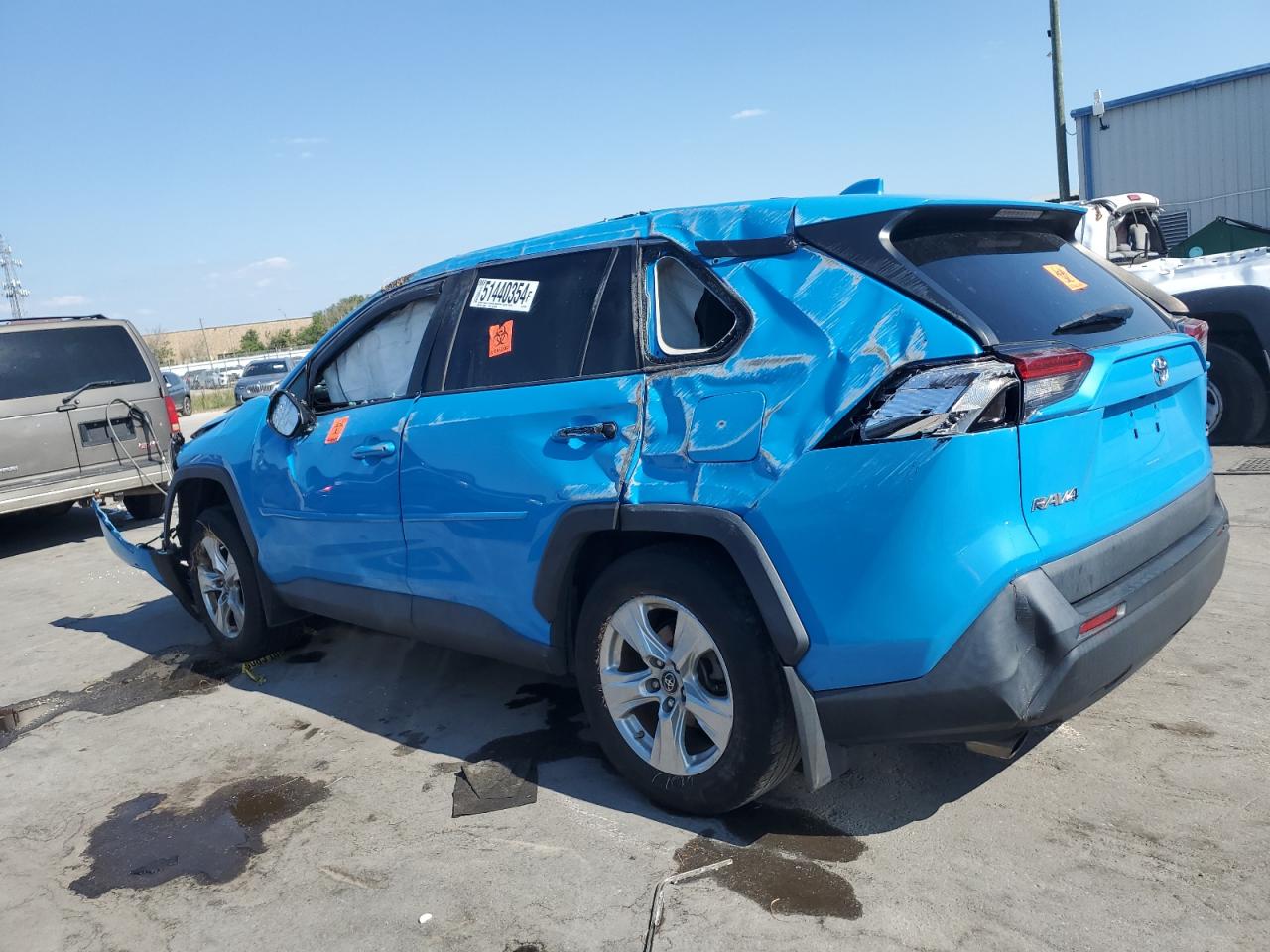 2T3W1RFV1KW023820 2019 TOYOTA RAV 4 - Image 2