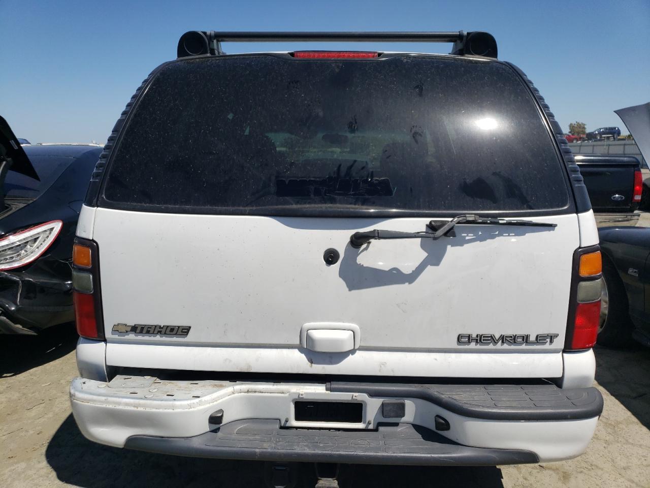 2005 Chevrolet Tahoe K1500 VIN: 1GNEK13T15R160572 Lot: 52240354