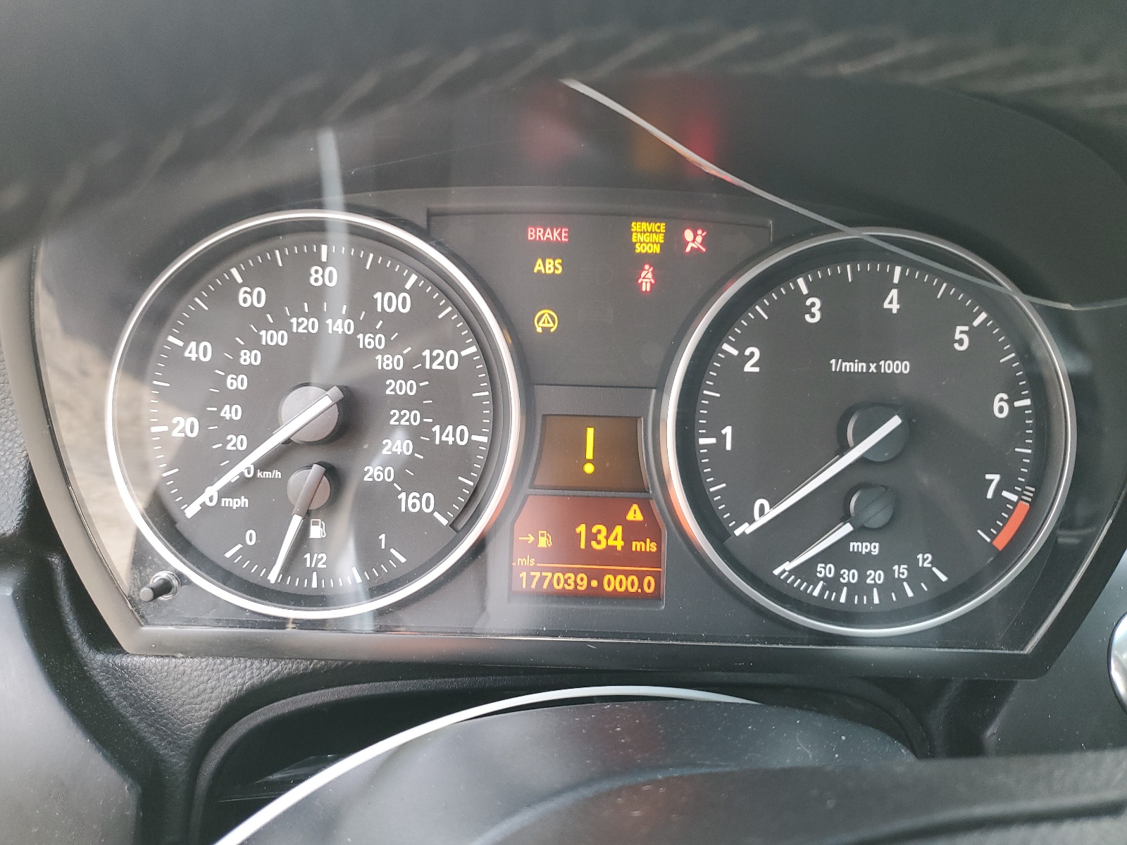 WBAVC93547K031885 2007 BMW 328 Xi