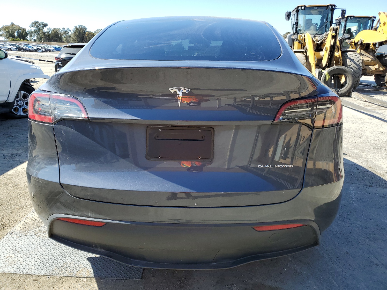 7SAYGDEE2PF630739 2023 Tesla Model Y