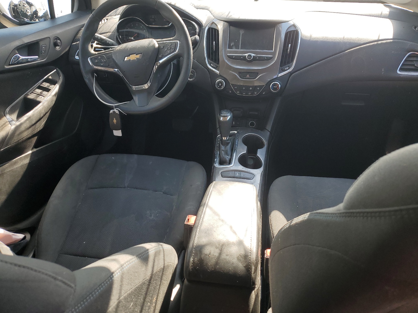 2018 Chevrolet Cruze Lt vin: 3G1BE6SM7JS593114