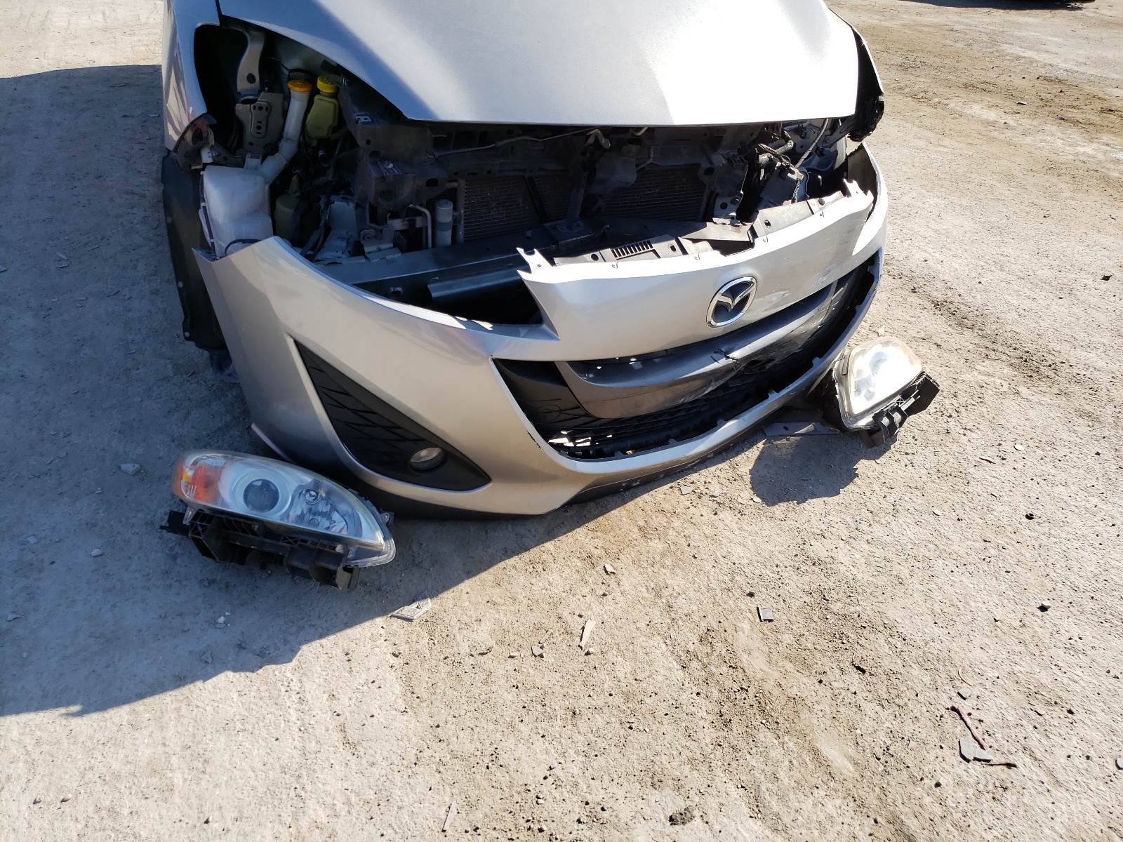 JM1CW2CL9C0143868 2012 Mazda 5