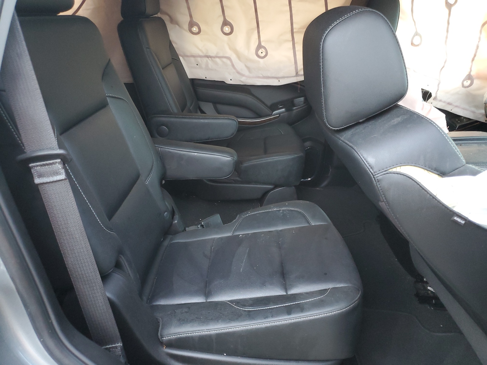 1GNSCBKCXKR242125 2019 Chevrolet Tahoe C1500 Lt