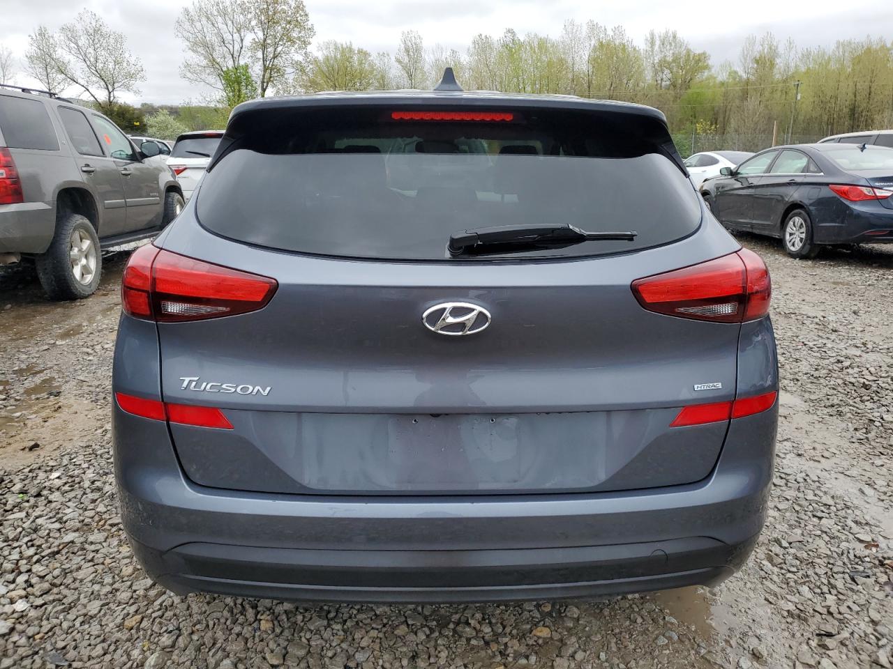 KM8J2CA42KU011106 2019 Hyundai Tucson Se