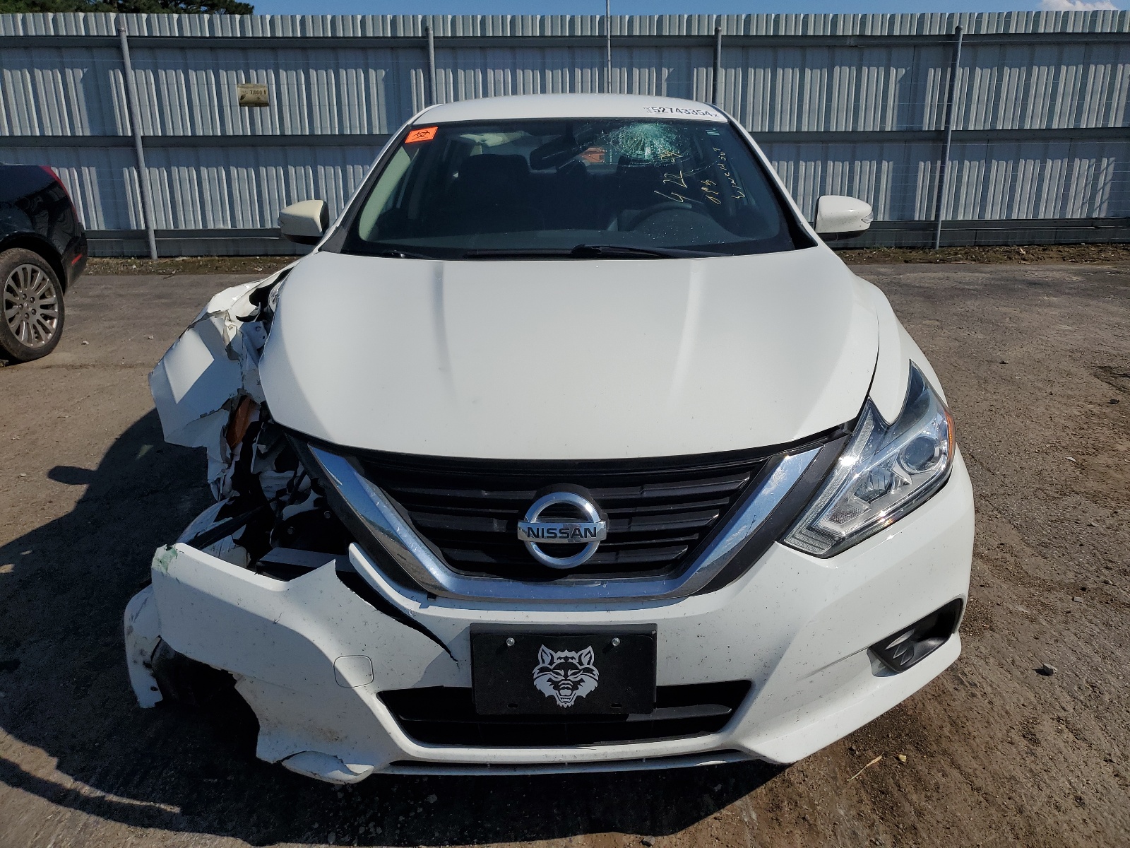 2018 Nissan Altima 2.5 vin: 1N4AL3AP5JC126739