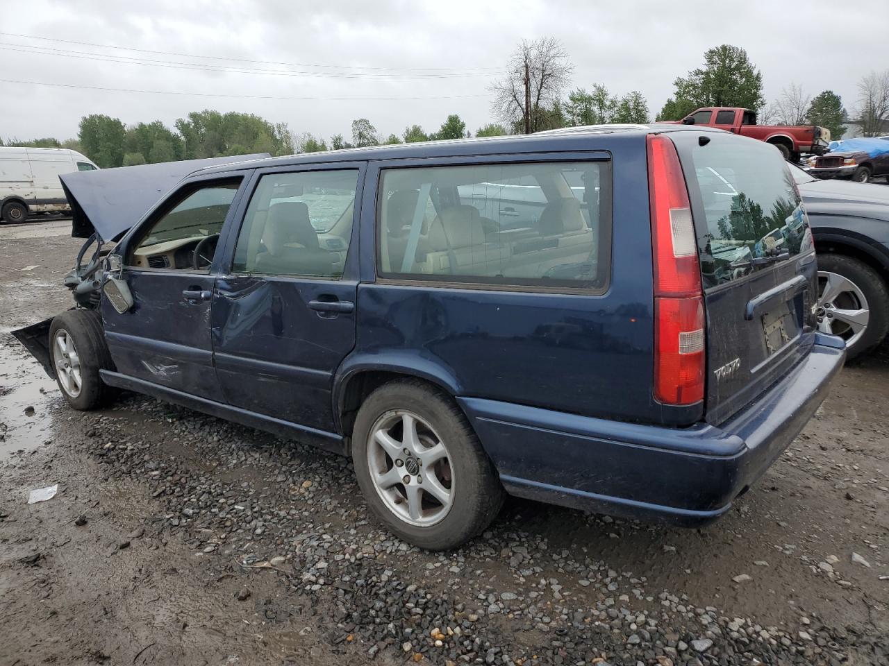 YV1LW5575W2504937 1998 Volvo V70