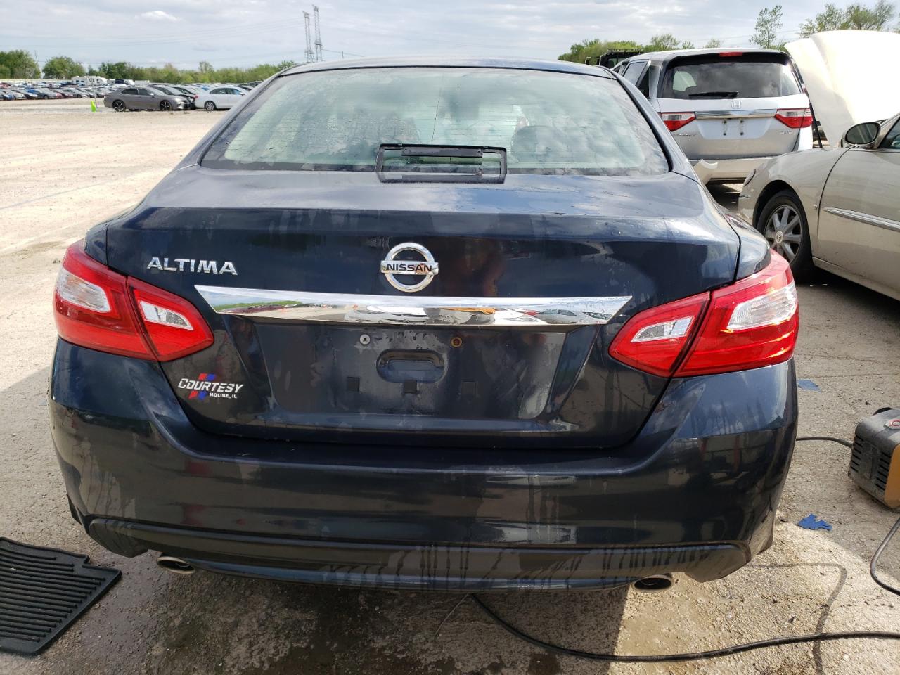 2017 Nissan Altima 2.5 VIN: 1N4AL3AP4HN303425 Lot: 53143434