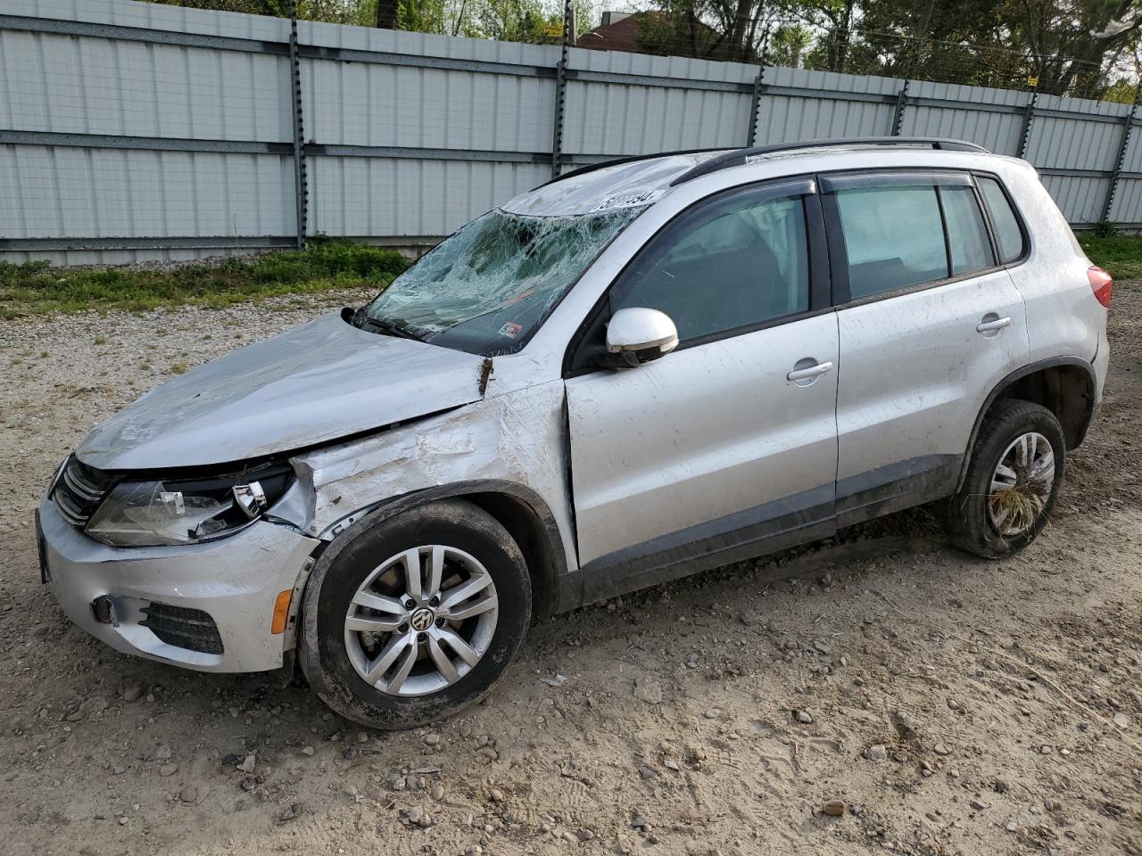 2017 Volkswagen Tiguan - Image 1