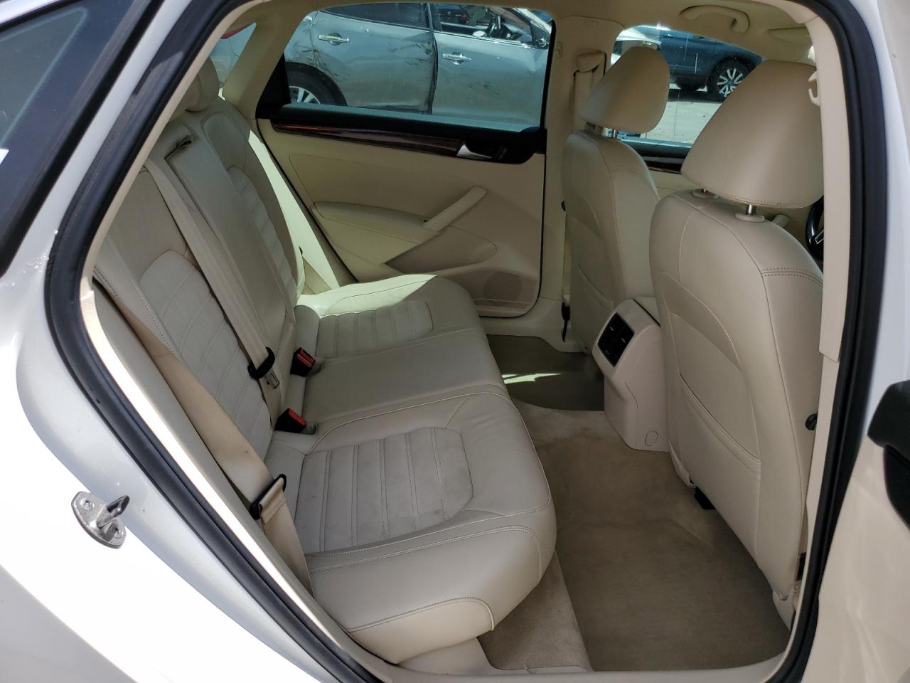 2013 Volkswagen Passat Sel VIN: 1VWCN7A33DC076152 Lot: 50340704