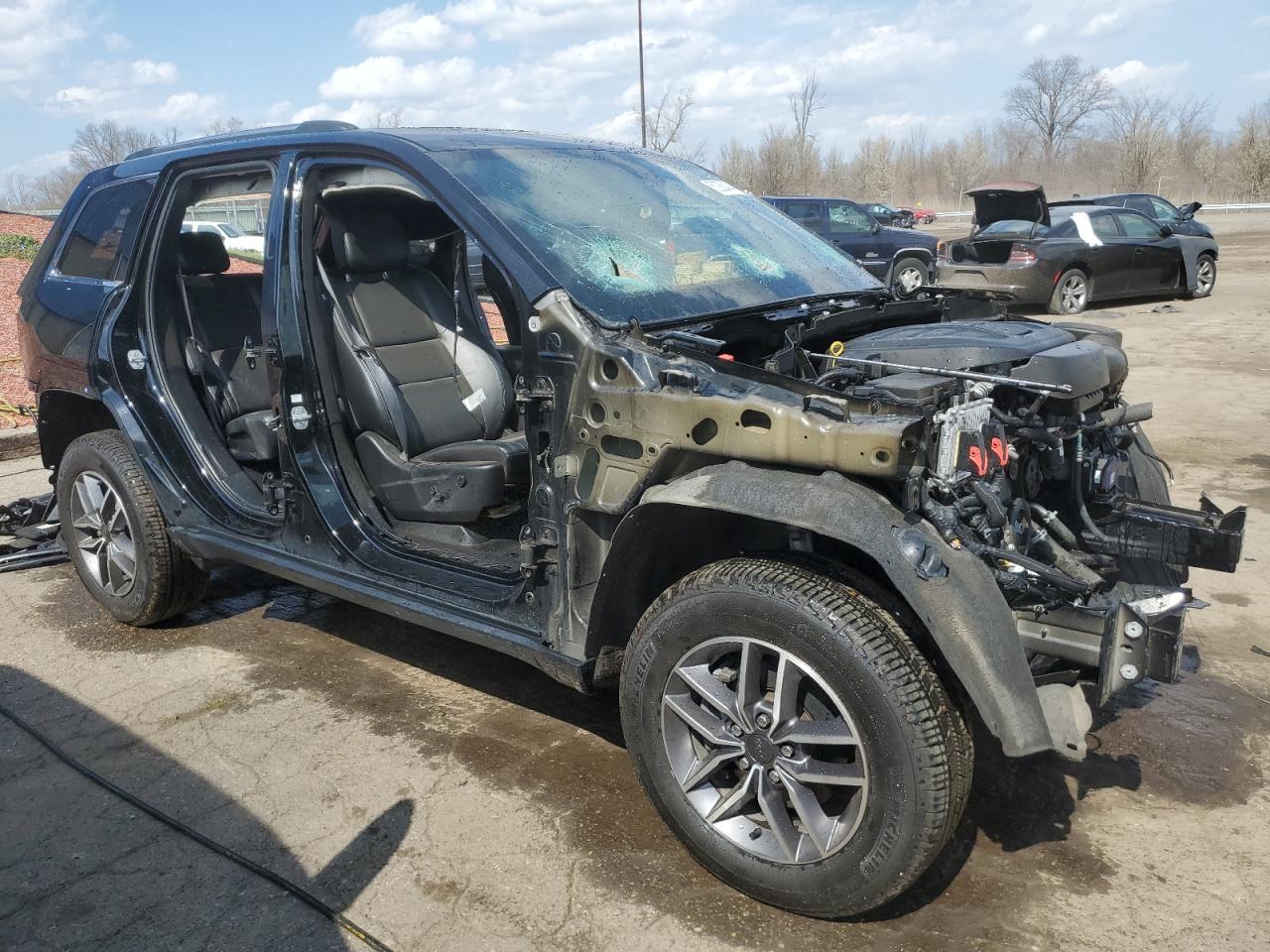 2020 Jeep Grand Cherokee - Image 4